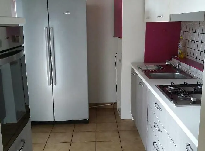 Casa Avezza Apartment