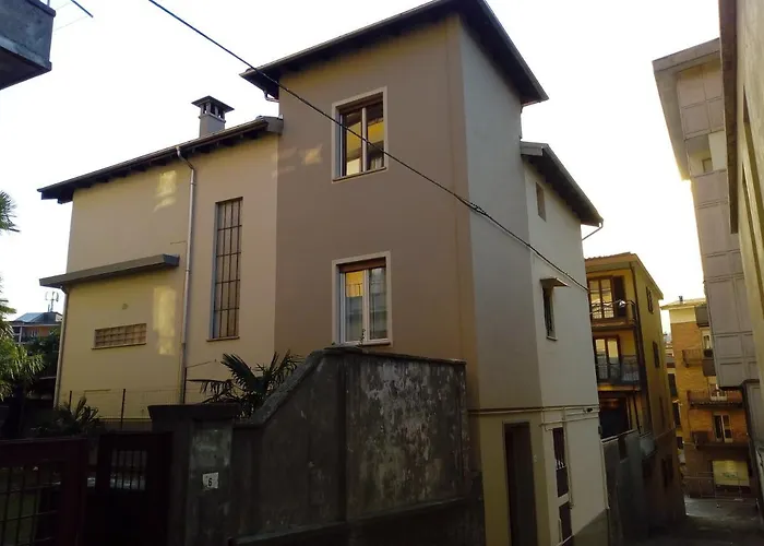Casa Avezza Apartment *